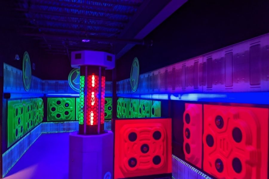 Families around Ridgeland often spend weekends balancing youth sports, church schedules, outdoor activities, errands, and long drives toward Bluffton or Savannah whenever they want larger entertainment options.